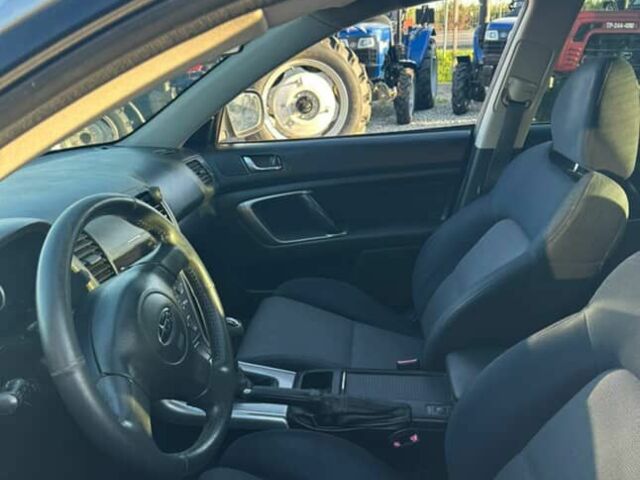 Черный Опель Вектра, объемом двигателя 1.6 л и пробегом 280 тыс. км за 800 $, фото 1 на Automoto.ua