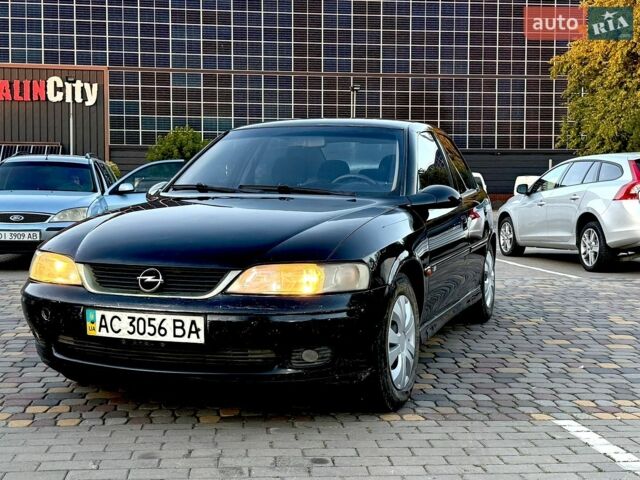 Чорний Опель Вектра, об'ємом двигуна 2 л та пробігом 330 тис. км за 1800 $, фото 1 на Automoto.ua