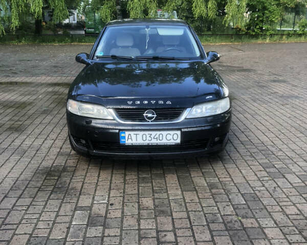 Черный Опель Вектра, объемом двигателя 2.2 л и пробегом 311 тыс. км за 3200 $, фото 1 на Automoto.ua