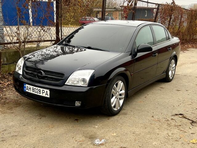 Чорний Опель Вектра, об'ємом двигуна 2.2 л та пробігом 230 тис. км за 3600 $, фото 1 на Automoto.ua