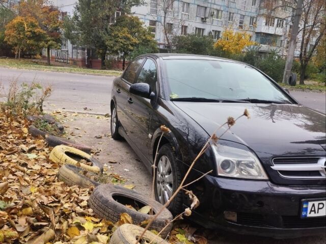 Черный Опель Вектра, объемом двигателя 3.2 л и пробегом 372 тыс. км за 4000 $, фото 1 на Automoto.ua