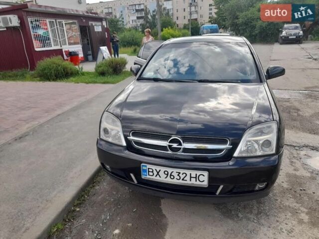 Черный Опель Вектра, объемом двигателя 2.2 л и пробегом 260 тыс. км за 4000 $, фото 1 на Automoto.ua