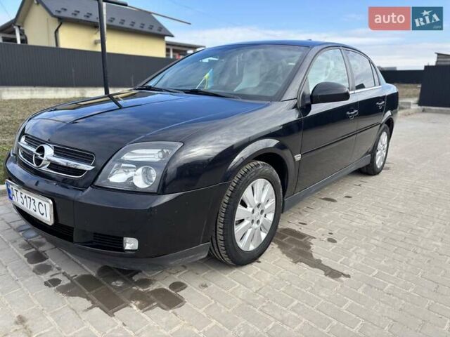 Черный Опель Вектра, объемом двигателя 2.2 л и пробегом 288 тыс. км за 4500 $, фото 1 на Automoto.ua