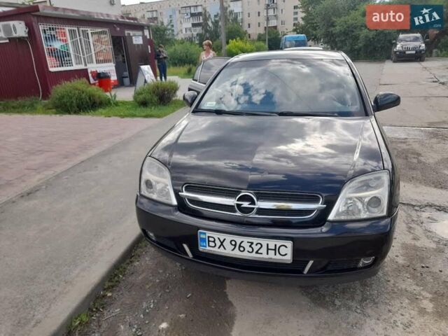 Черный Опель Вектра, объемом двигателя 2.2 л и пробегом 260 тыс. км за 4000 $, фото 1 на Automoto.ua