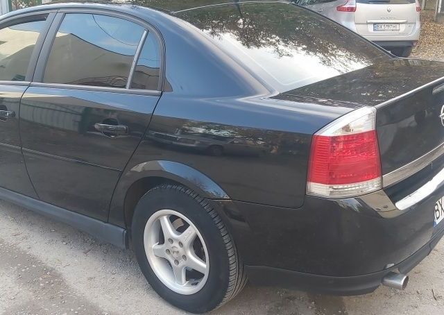 Черный Опель Вектра, объемом двигателя 0 л и пробегом 220 тыс. км за 4600 $, фото 1 на Automoto.ua