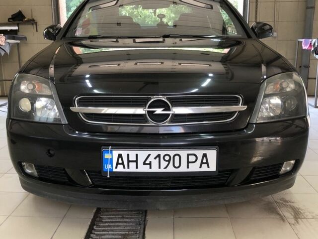 Чорний Опель Вектра, об'ємом двигуна 2.2 л та пробігом 226 тис. км за 4517 $, фото 1 на Automoto.ua