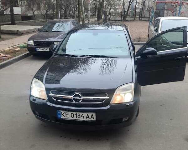 Черный Опель Вектра, объемом двигателя 2.2 л и пробегом 235 тыс. км за 4500 $, фото 1 на Automoto.ua