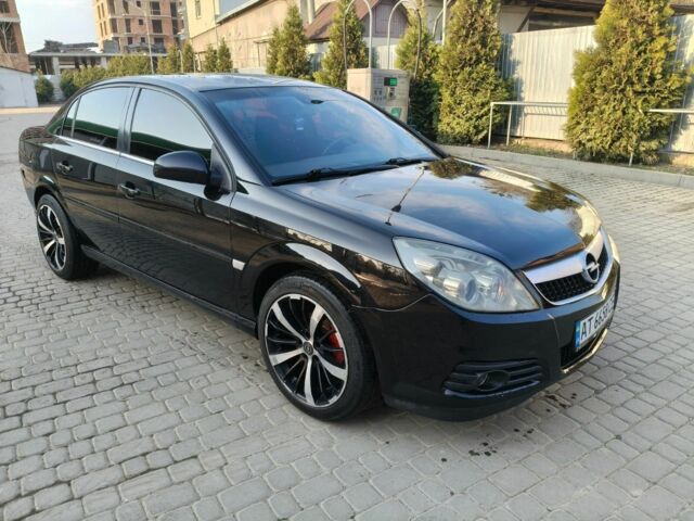Черный Опель Вектра, объемом двигателя 2.2 л и пробегом 290 тыс. км за 3750 $, фото 1 на Automoto.ua