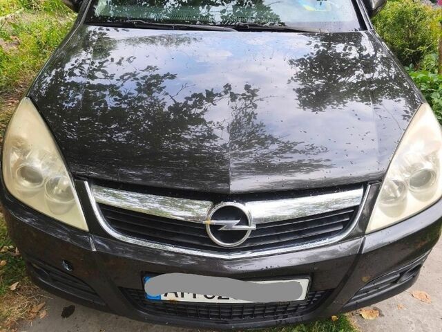 Черный Опель Вектра, объемом двигателя 1.8 л и пробегом 337 тыс. км за 4500 $, фото 1 на Automoto.ua