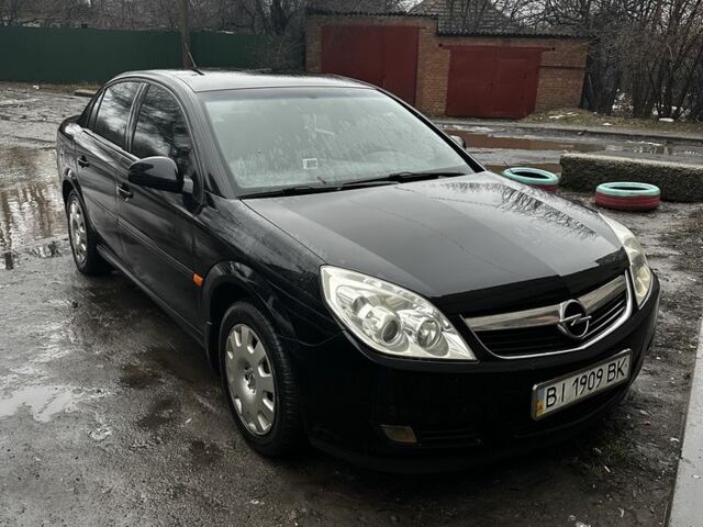 Черный Опель Вектра, объемом двигателя 1.8 л и пробегом 295 тыс. км за 4500 $, фото 1 на Automoto.ua