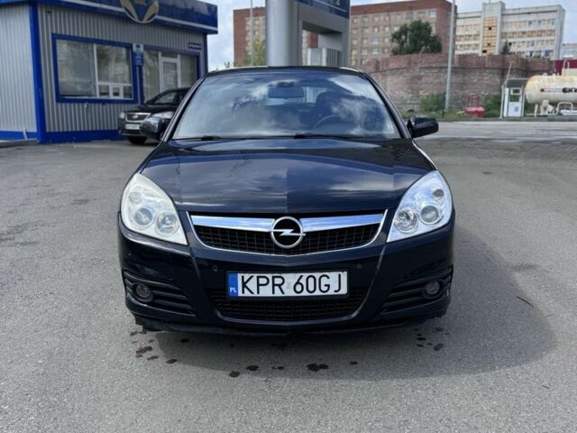 Черный Опель Вектра, объемом двигателя 1.9 л и пробегом 350 тыс. км за 2600 $, фото 1 на Automoto.ua