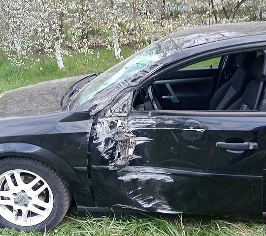 Черный Опель Вектра, объемом двигателя 1.8 л и пробегом 320 тыс. км за 1100 $, фото 1 на Automoto.ua