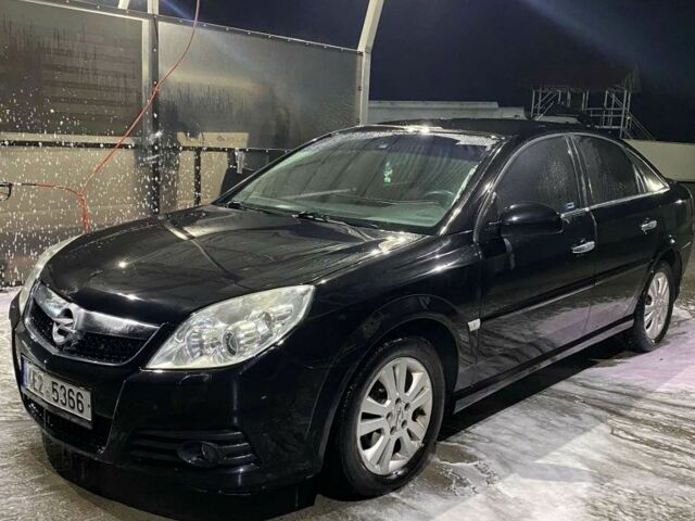 Черный Опель Вектра, объемом двигателя 1.9 л и пробегом 250 тыс. км за 1699 $, фото 1 на Automoto.ua