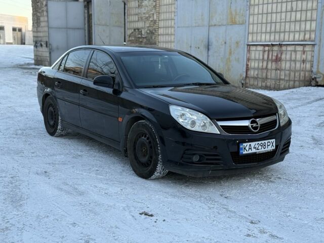 Черный Опель Вектра, объемом двигателя 2.2 л и пробегом 250 тыс. км за 4500 $, фото 1 на Automoto.ua