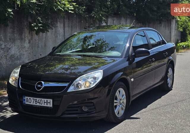 Чорний Опель Вектра, об'ємом двигуна 1.6 л та пробігом 215 тис. км за 3900 $, фото 1 на Automoto.ua