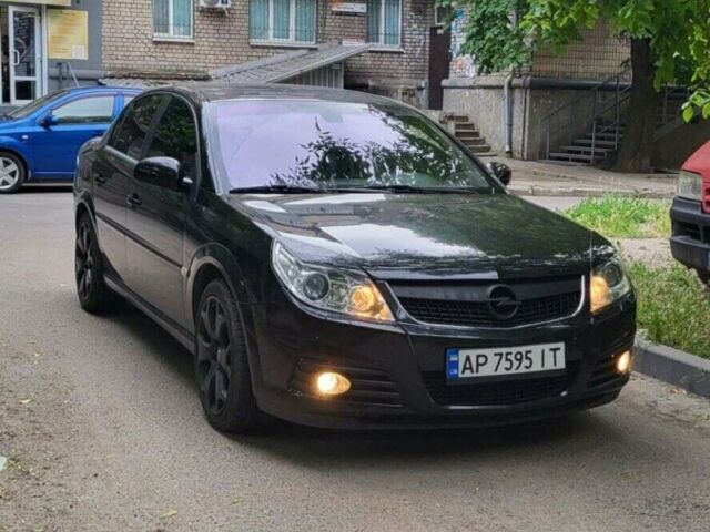 Черный Опель Вектра, объемом двигателя 2.2 л и пробегом 170 тыс. км за 6200 $, фото 1 на Automoto.ua