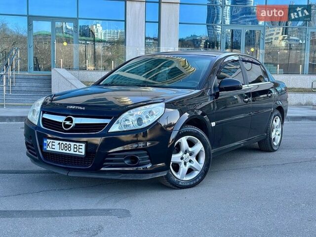 Черный Опель Вектра, объемом двигателя 1.8 л и пробегом 171 тыс. км за 5400 $, фото 1 на Automoto.ua