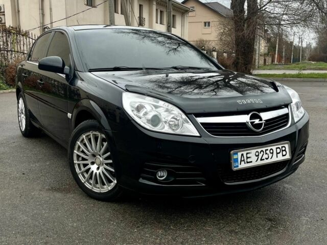 Чорний Опель Вектра, об'ємом двигуна 2.2 л та пробігом 185 тис. км за 5400 $, фото 1 на Automoto.ua