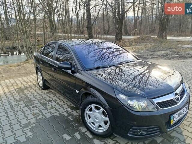 Черный Опель Вектра, объемом двигателя 2.2 л и пробегом 185 тыс. км за 5200 $, фото 1 на Automoto.ua