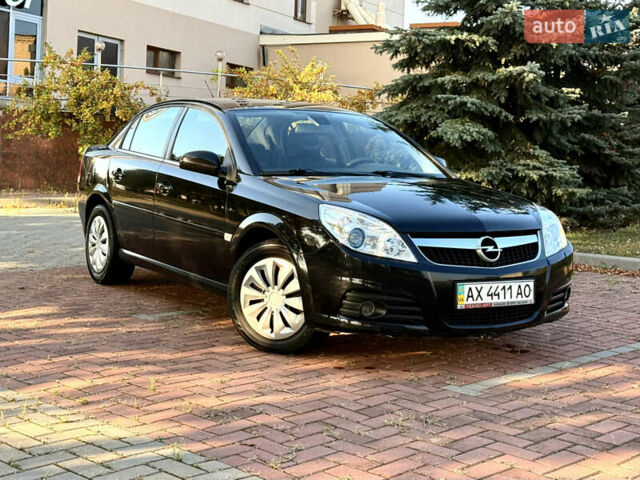 Черный Опель Вектра, объемом двигателя 2.2 л и пробегом 148 тыс. км за 5300 $, фото 1 на Automoto.ua