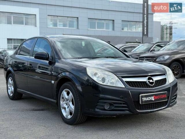 Черный Опель Вектра, объемом двигателя 2.2 л и пробегом 451 тыс. км за 3790 $, фото 1 на Automoto.ua