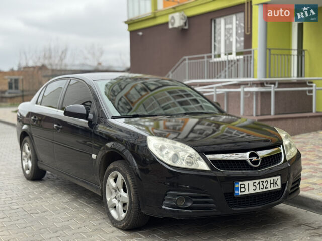Черный Опель Вектра, объемом двигателя 1.6 л и пробегом 215 тыс. км за 5500 $, фото 1 на Automoto.ua