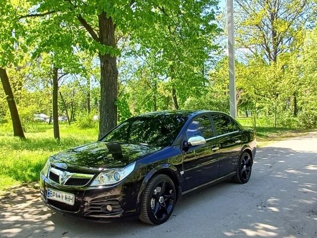 Черный Опель Вектра, объемом двигателя 2.8 л и пробегом 250 тыс. км за 5700 $, фото 1 на Automoto.ua