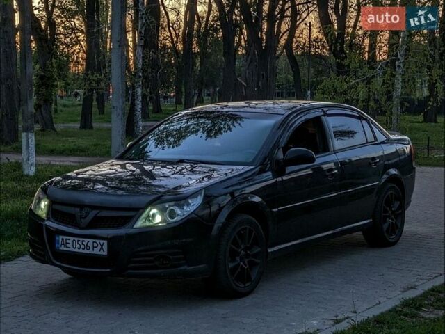 Черный Опель Вектра, объемом двигателя 1.8 л и пробегом 295 тыс. км за 4300 $, фото 1 на Automoto.ua