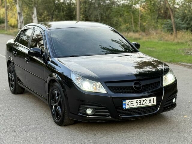 Черный Опель Вектра, объемом двигателя 2.2 л и пробегом 199 тыс. км за 4700 $, фото 1 на Automoto.ua