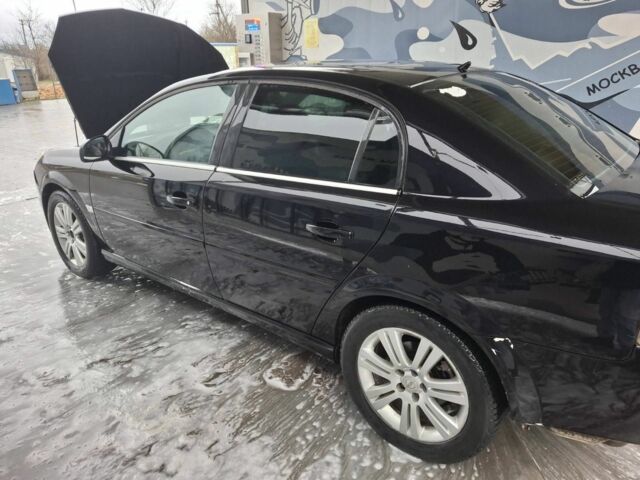 Чорний Опель Вектра, об'ємом двигуна 2.2 л та пробігом 290 тис. км за 3400 $, фото 1 на Automoto.ua