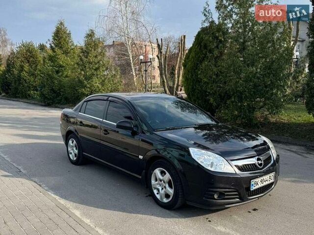 Черный Опель Вектра, объемом двигателя 2.2 л и пробегом 373 тыс. км за 4490 $, фото 1 на Automoto.ua