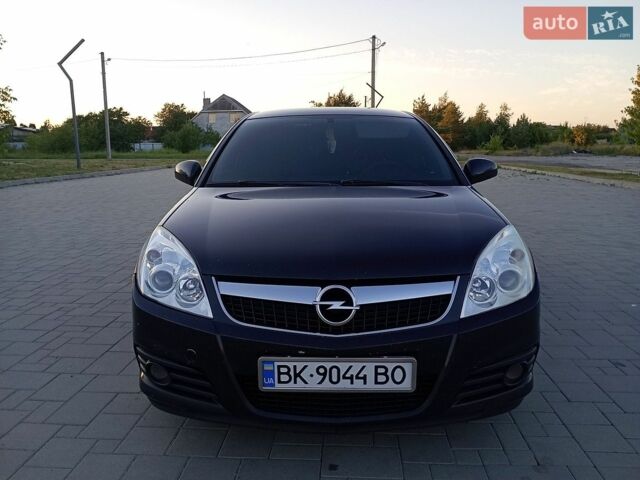 Чорний Опель Вектра, об'ємом двигуна 2.2 л та пробігом 370 тис. км за 4000 $, фото 1 на Automoto.ua