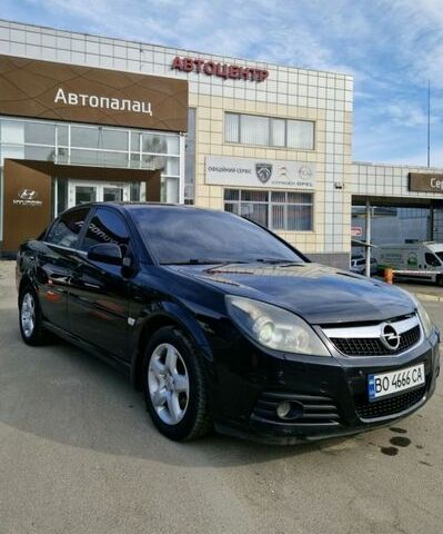 Черный Опель Вектра, объемом двигателя 2.2 л и пробегом 362 тыс. км за 5000 $, фото 1 на Automoto.ua