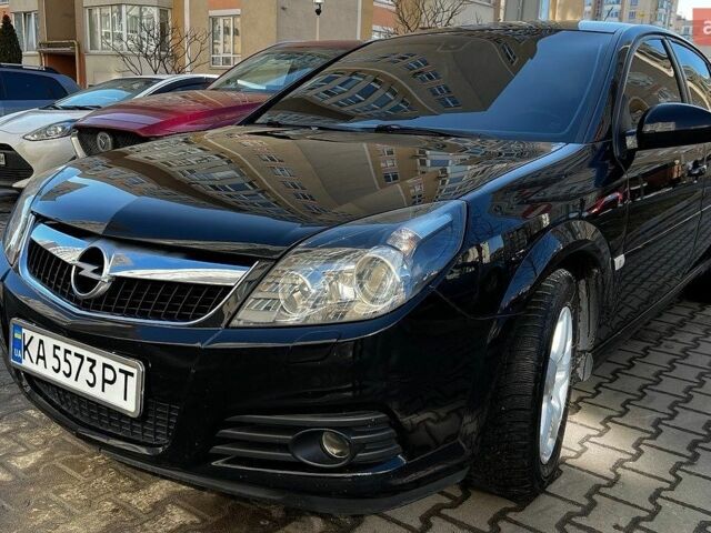 Чорний Опель Вектра, об'ємом двигуна 2.2 л та пробігом 241 тис. км за 6200 $, фото 1 на Automoto.ua