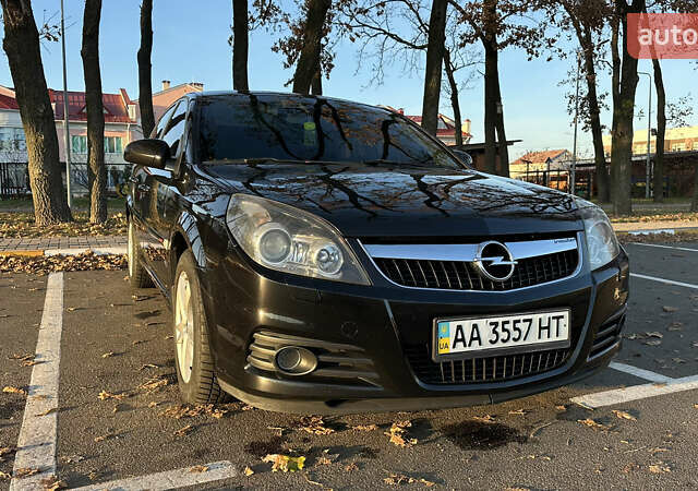 Черный Опель Вектра, объемом двигателя 2.2 л и пробегом 226 тыс. км за 6900 $, фото 1 на Automoto.ua