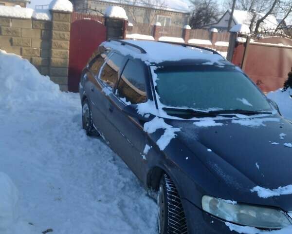 Чорний Опель Вектра, об'ємом двигуна 2 л та пробігом 300 тис. км за 1500 $, фото 1 на Automoto.ua