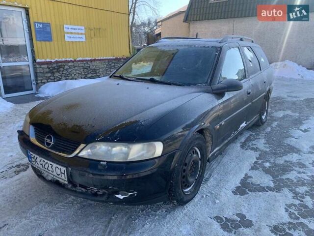 Черный Опель Вектра, объемом двигателя 1.8 л и пробегом 250 тыс. км за 1400 $, фото 1 на Automoto.ua