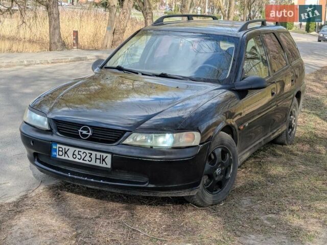 Черный Опель Вектра, объемом двигателя 1.6 л и пробегом 200 тыс. км за 1650 $, фото 1 на Automoto.ua