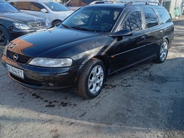 Черный Опель Вектра, объемом двигателя 2 л и пробегом 300 тыс. км за 3500 $, фото 1 на Automoto.ua