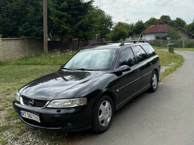 Черный Опель Вектра, объемом двигателя 2.2 л и пробегом 320 тыс. км за 1650 $, фото 1 на Automoto.ua