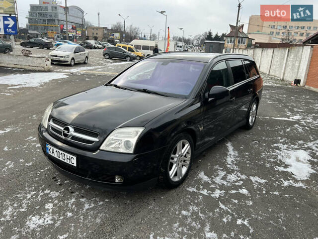 Черный Опель Вектра, объемом двигателя 2.2 л и пробегом 306 тыс. км за 3750 $, фото 1 на Automoto.ua