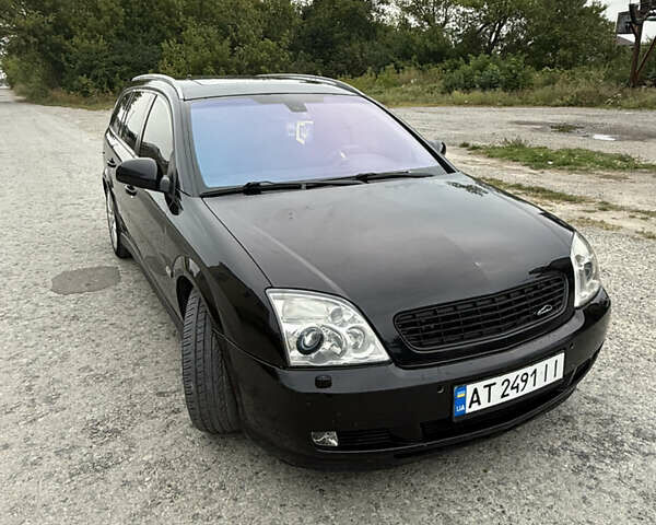 Черный Опель Вектра, объемом двигателя 2.96 л и пробегом 300 тыс. км за 3400 $, фото 1 на Automoto.ua