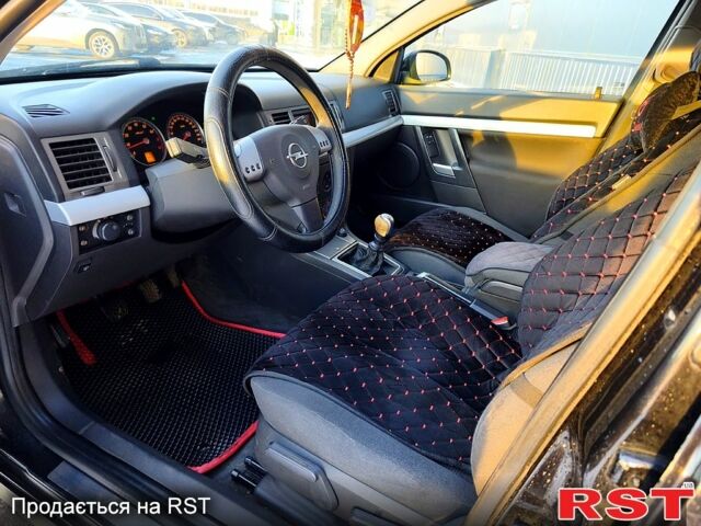 Чорний Опель Вектра, об'ємом двигуна 2 л та пробігом 290 тис. км за 3600 $, фото 1 на Automoto.ua