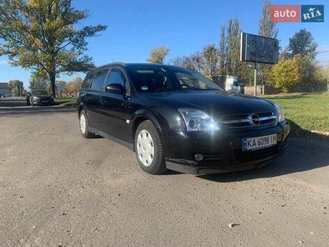 Черный Опель Вектра, объемом двигателя 1.9 л и пробегом 239 тыс. км за 5000 $, фото 1 на Automoto.ua
