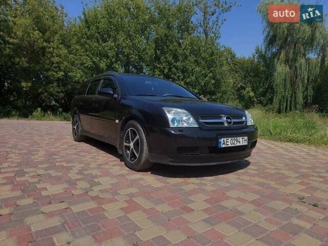 Черный Опель Вектра, объемом двигателя 1.9 л и пробегом 290 тыс. км за 4200 $, фото 1 на Automoto.ua