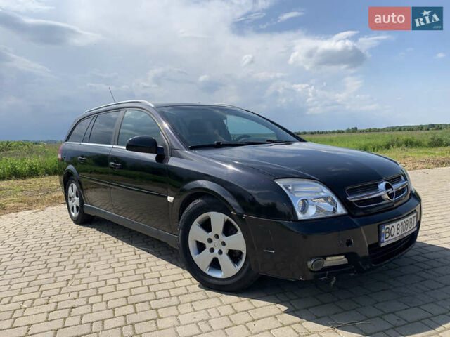 Черный Опель Вектра, объемом двигателя 2.2 л и пробегом 328 тыс. км за 3250 $, фото 1 на Automoto.ua