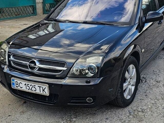 Чорний Опель Вектра, об'ємом двигуна 1.9 л та пробігом 325 тис. км за 4000 $, фото 1 на Automoto.ua
