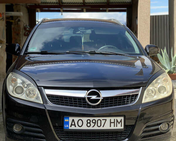 Черный Опель Вектра, объемом двигателя 2.2 л и пробегом 280 тыс. км за 4300 $, фото 1 на Automoto.ua