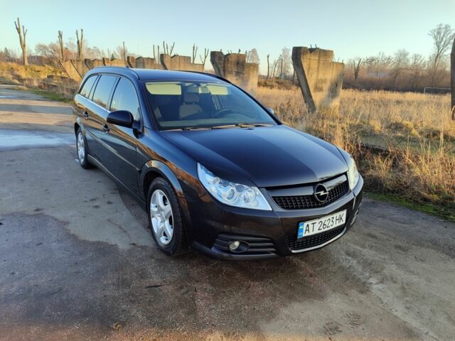 Черный Опель Вектра, объемом двигателя 1.9 л и пробегом 330 тыс. км за 4666 $, фото 1 на Automoto.ua