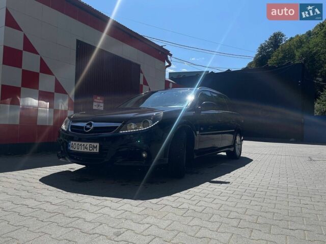 Черный Опель Вектра, объемом двигателя 1.9 л и пробегом 362 тыс. км за 5100 $, фото 1 на Automoto.ua